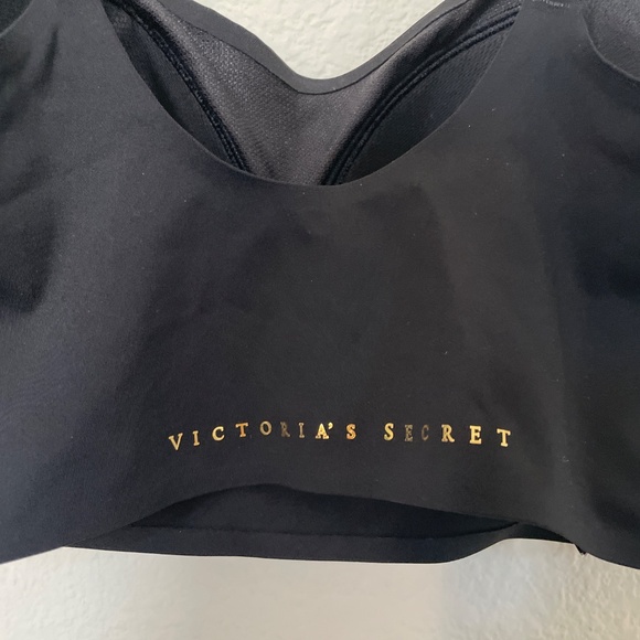 Victoria’s Secret black sports bra with mesh 36B - Picture 4 of 7